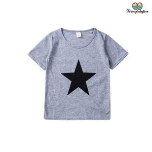 Tee shirt garçon avec une étoile gris