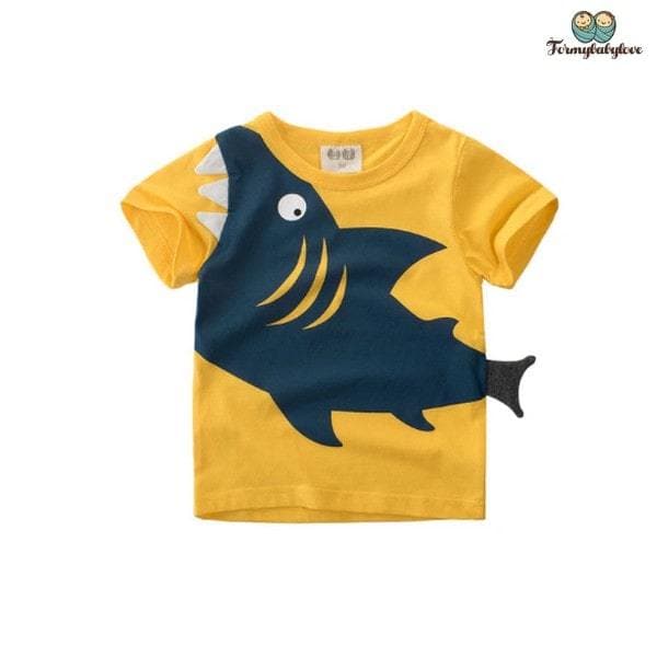 Tee shirt garçon avec un requin jaune
